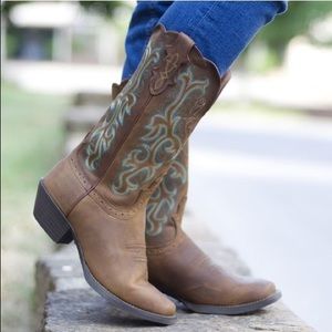 Justin’s women stampede cowboy boots